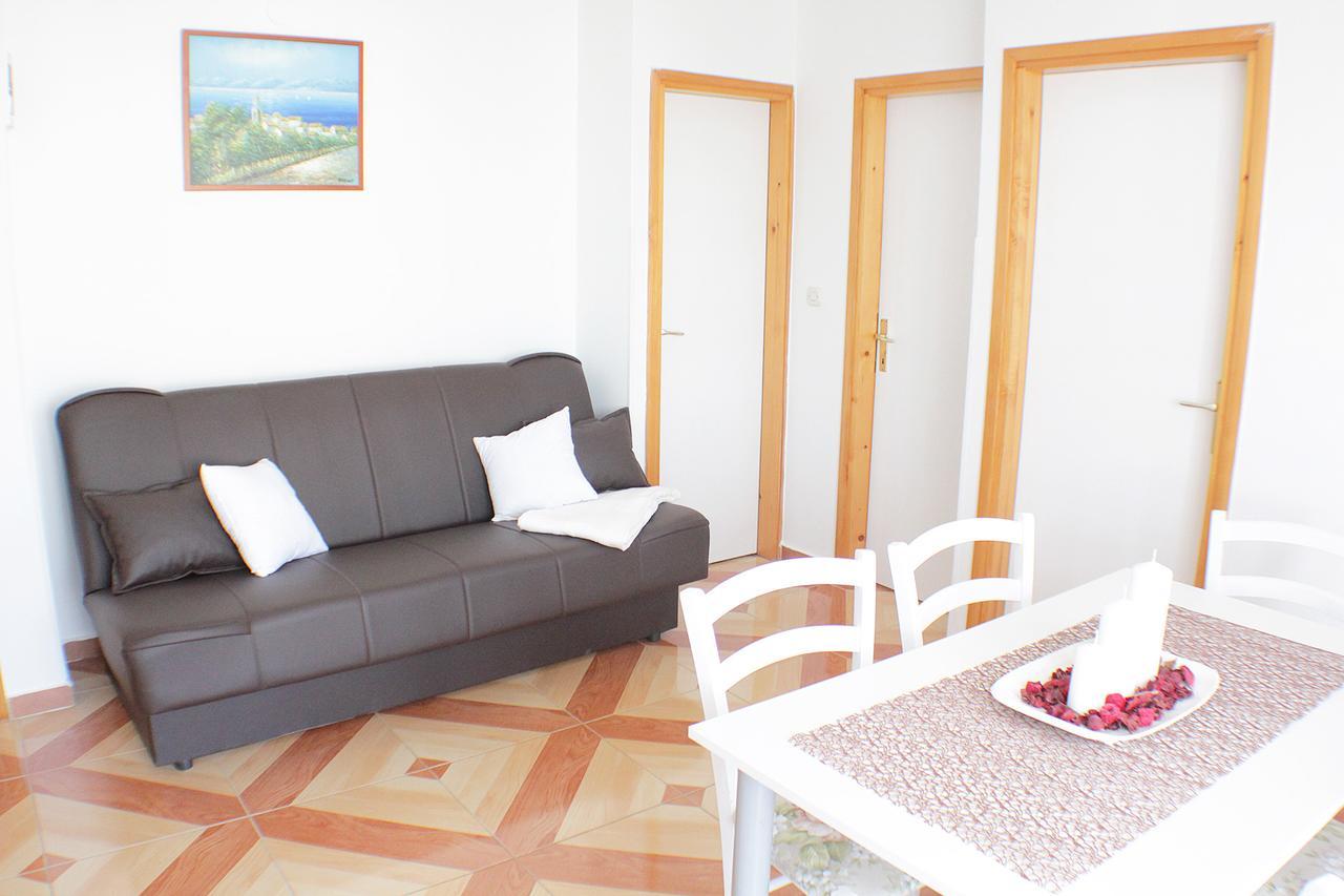 Apartmani Adrijan Krk Krk Town Exterior foto